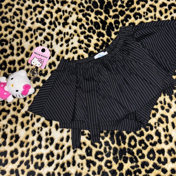 blondita pinstripe skort - Picture 1 of 7